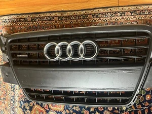 2009 2010 2011 2012 AUDI A4 S4 B8 CENTER GRILLE W/EMBLEM 8K0853651 OEM Black - Picture 1 of 14