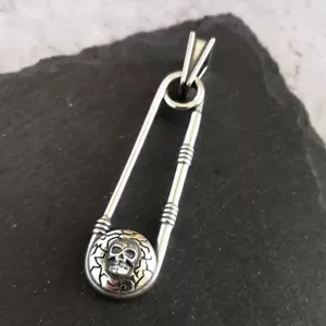 925 Sterling Silver Skull Safety Pin Shape Pendant Unisex Gothic Unique Cool - Picture 1 of 7