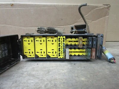 94 1994 Mazda B2300 Engine Fuse Box Relay Junction Block Panel Compartment - Image 1 of 4