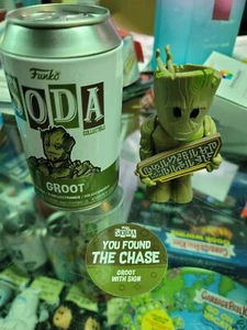 Funko Vinyl Soda Marvel GOTG Vol. #3 Guardians Groot w Sign CHASE w/ Disc/Can - Picture 1 of 2