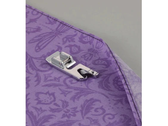 Pie dobladillo estrecho -- Brother/Babylock SA126 7 MM Foto 1 de 1