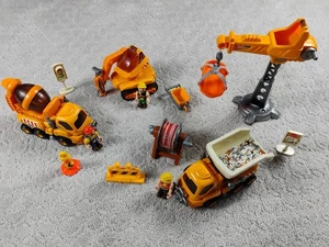Keenway CONSTRUCTION Playset Set Crane, Dump Truck, Cement Mixer People & Parts  - Picture 1 of 12