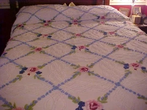 VTG Cabin Craft Chenille Bedspread w/ Pink Roses - Picture 1 of 8