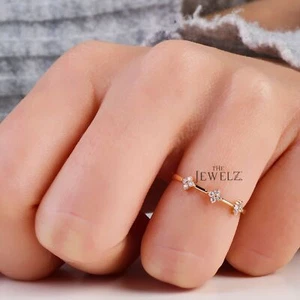 14K Gold 0.18 CT VS/F-G Diamond Three Flower Design Minimal Ring - The Jewelz - Imagen 1 de 5