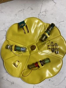 Vtg 1960s Girl Scouts Brownie Sewing Mending Kit Green/Yellow Pouch Threads - Picture 1 of 3