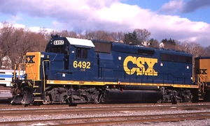 Original Slide: CSXT GP40-2 6492 - Picture 1 of 1