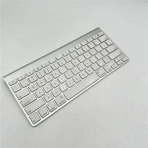 2009 Apple Magic Keyboard 2 (A1314) Untested - Picture 1 of 3