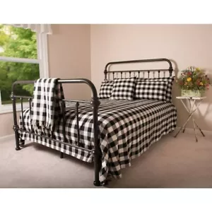 Farmhouse Bed Cover in Black and Buttermilk - Queen - Picture 1 of 4