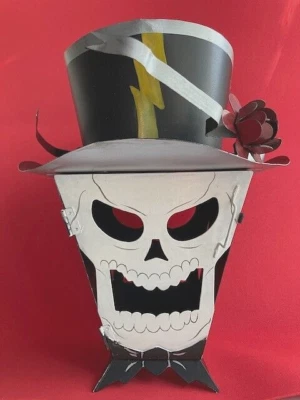 老式SkeletonLantern万圣节烛台彩绘金属4侧细节10英寸 — 第 1/4 张图片