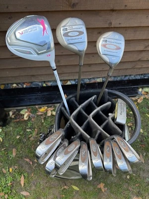 FULL RIGHT HAND LADIES DYNACRAFT GOLF SET WITH  POWAKADDY CART BAG. FREE POST - Image 1 of 4