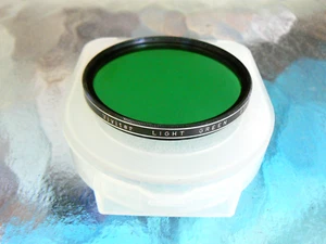 VIVITAR 55MM LIGHT GREEN X-1 FILTER GLASS FOR BLACK & WHITE PHOTOGRAPHY *MINT - Picture 1 of 4