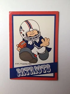 1983 NFL Properties AVON Huddles Football Team Card - NEW ENGLAND PATRIOTS - Picture 1 of 3