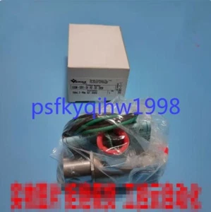 1pcs NEW VERSA E5SM-3201-34-H2-XX-D024 solenoid valve - Picture 1 of 3