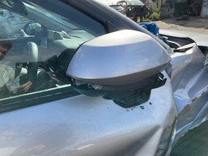 Toyota Yaris Cross MXP Außenspiegel rechts in silber E8049749 31382069 - Bild 1 von 12