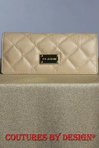 Cartera St John Knits acolchada de cuero pulido/bronceado nueva con etiquetas precio de venta sugerido por el fabricante $300 - Imagen 1 de 5