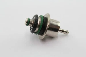 FUEL PRESSURE REGULATOR FOR FORD TERRITORY SX SY SYII 4.0L 6cyl 5/2004 - 4/2011 - Picture 1 of 7