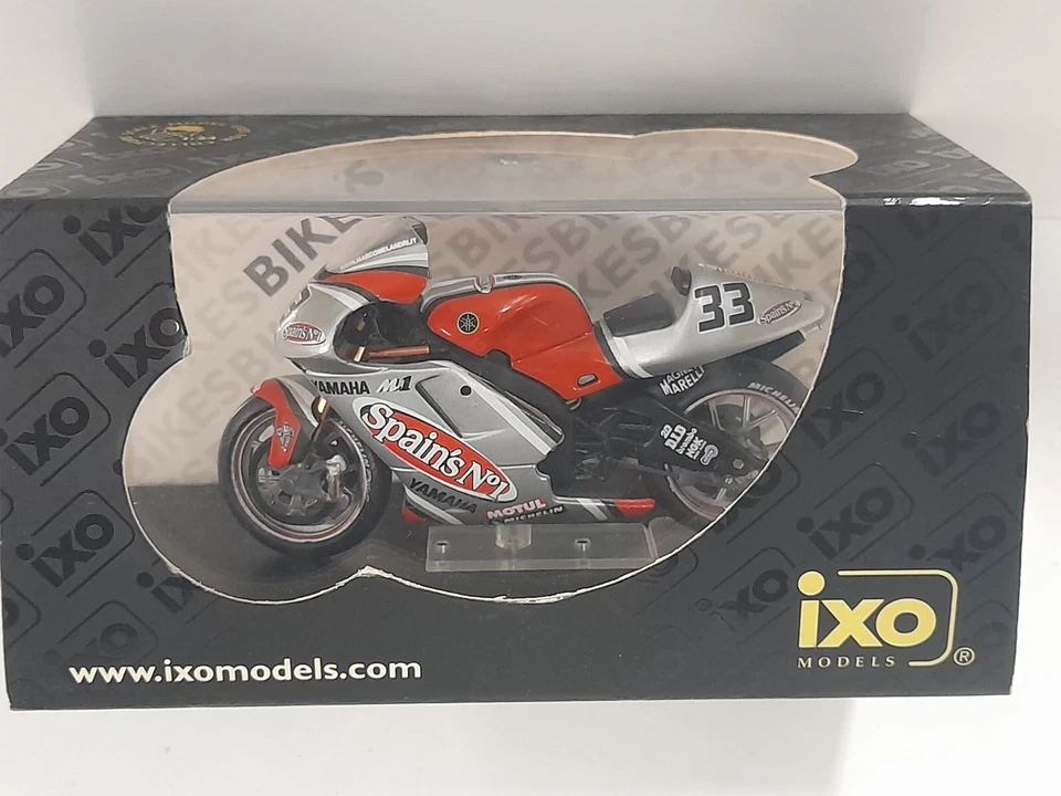 Ixo MotoGP 1/24 Yamaha YZR M1 Marco Melandri 2003 Diecast