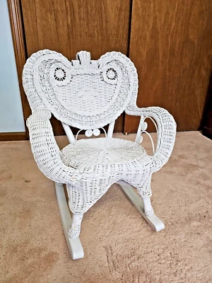Wicker Rocking Chair Rocker White Heart Shape Fancy Victorian-Style Child Kid - Image 1 of 4