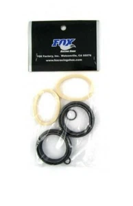 Fox 803-00-124 kit parapolvere / Dust Wiper, 36 Fork, con flangia / with flange - Imagen 1 de 1