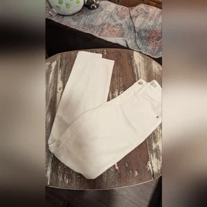 Athleta White Denim Jeans Stylish Comfortable Casual Everyday Womens - Picture 1 of 10
