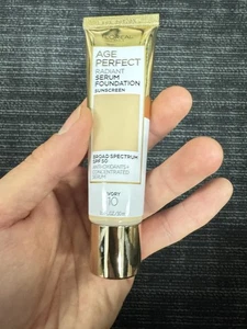 L'Oreal Age Perfect Radiant Serum Foundation Sunscreen Ivory 10 (1.0oz) SPF 50 - Picture 1 of 2