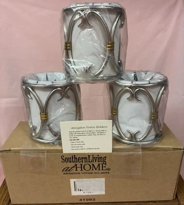 Nuevo Southern Living At Home Abington Juego de 3 soportes votivos tono plateado con caja Foto 1 de 3