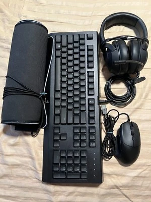 Razer Gaming Bundle Keyboard, Mouse, Gaming Pad, Headphones Great Condition - Image 1 of 4