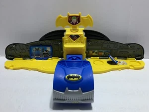 DC Super Friends Little People 2 in 1 Transforming Batmobile Figuren Mattel 2020 - Bild 1 von 12