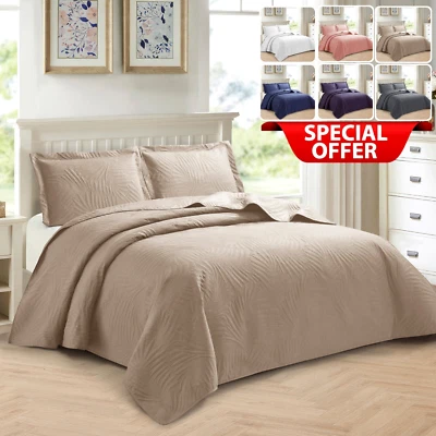 3 Piece Embossed Bedspread Quilted Comforter Bedding Set Bed Throw Reversible UK - Image 1 of 4