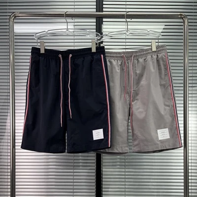 Pantalones Cortos Thom Browne Playa Correas Rayas Informales Delgados Para Hombre y Mujer Foto 1 de 4