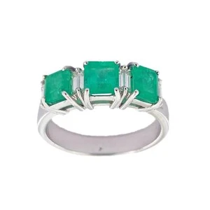 Anello Donna Trilogy Oro Blanco 18 kt AV052 con Smeraldi e Diamanti Mis 15 - Imagen 1 de 3