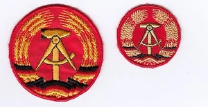 2 X DDR Wappen Symbol Aufnäher gestickt f. Sportbekleidung etc. original - Picture 1 of 1