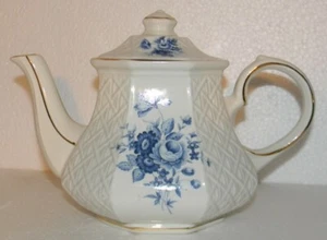 Sadler Blue Windsor Teapot & Lid Embossed Trellis, Floral, Bouquet - Picture 1 of 10