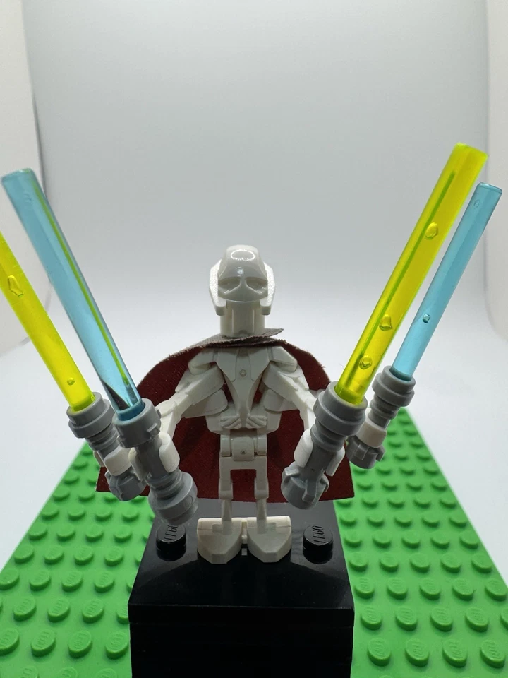 Lego Star Wars: General Grievous With Cape Minifigure Sw0134 From Set 7255 - Image 1 of 4