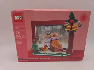 LEGO 40702 Limited Edition Christmas Picture Frame 209 Pieces New in Sealed Box - Picture 1 of 7