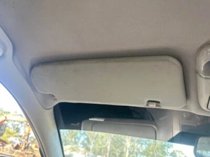 2005 Holden VZ Commodore Left Sunvisor Sedan/Wagon/Ute 04-07 #B242 - Picture 1 of 12