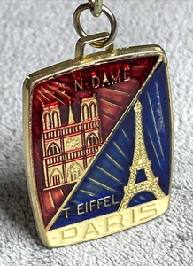 Portachiavi Notre Dame Torre Eiffel metallo tono oro made in France souvenir viaggio - Foto 1 di 7
