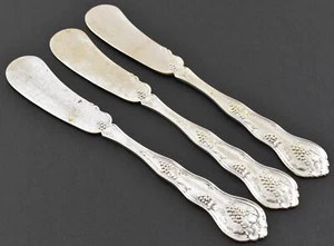 Three (3) Elgin ELG1 Pattern Butter Spreaders - Picture 1 of 8