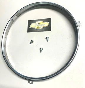 1976 1981 CAMARO HEADLAMP RETAINING RING W/MOUNTING SCREWS NEW EACH # 697 OTHERS - Bild 1 von 5