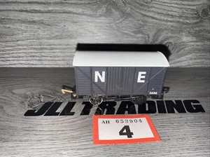 Hornby Black Closed Vent Van 2606  - OO - Used Good Condition - Picture 1 of 5