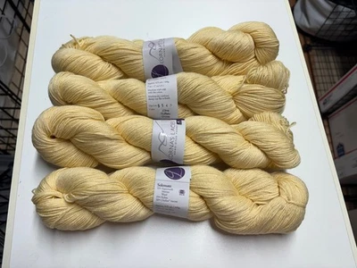 Lorna's Laces Solemate Hilo - Lana Merino y Outlast - Buffalo 63ns Foto 1 de 2