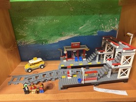 LEGO CITY Train Station 7937 incomplete Set 