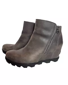 SOREL Joan Of Arctic Wedge II Quarry Gray Leather Waterproof Zip Booties Size 9 - Picture 1 of 21