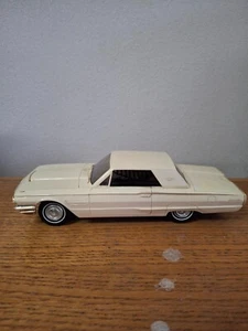 1965 FORD THUNDERBIRD PHILCO NT-II Model Car Radio - Picture 1 of 4