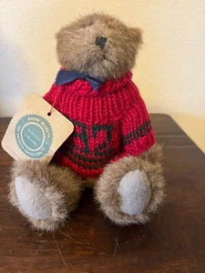 Vintage Boyds Brown Bear Jointed Plush Stuffed Animal Red Green 92 Sweater 8" - Picture 1 of 10