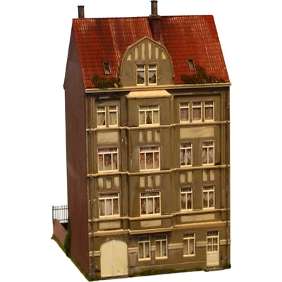 Diorama H0/1:87 Faller Altstadt Stadthaus Wohnhaus Goethestr. Gebäude patiniert - Bild 1 von 4