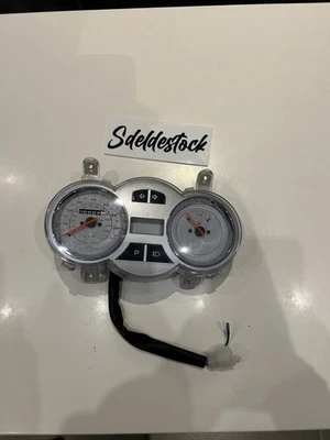 1 compteur scooter chinois linhai lifan 125 120 km/h  1 broche 7 fils + 1 fil - Imagen 1 de 4