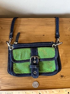 Cartera Bandolera Whiting & Davis Denim/Verde Malla de Metal + Cartera para Tarjetas Nueva sin Etiquetas - Imagen 1 de 6