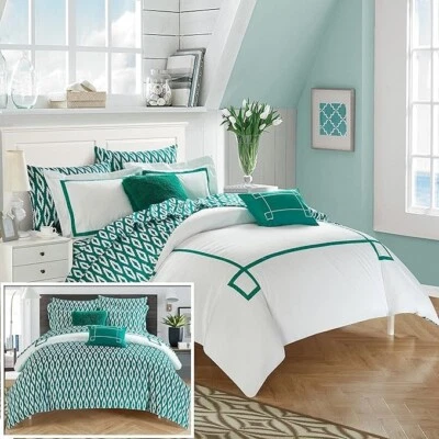 Juego de edredón reversible bordado llave griega contemporánea Kendall Chic Home 4 piezas Foto 1 de 4