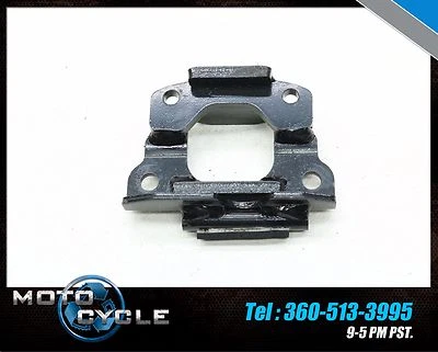 2014 14 KAWASAKI EX650 NINJA EX 650 BRACKET BRACE MOUNT K78 - Image 1 of 3